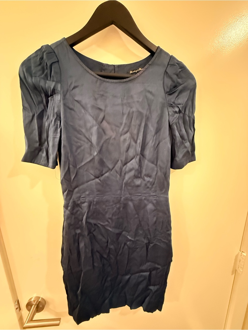 Classic Navy Puff-Sleeve Women's Dress